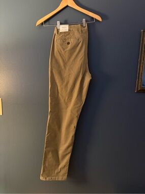 Flag & Anthem Men's Khaki Chino Pants - Classic Straight Fit - 35/32 NWT